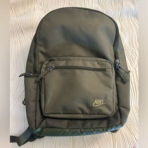 *LIKE NEW* Large Nike Backpack